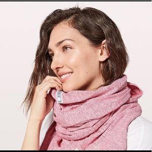 Lululemon scarf/shawl